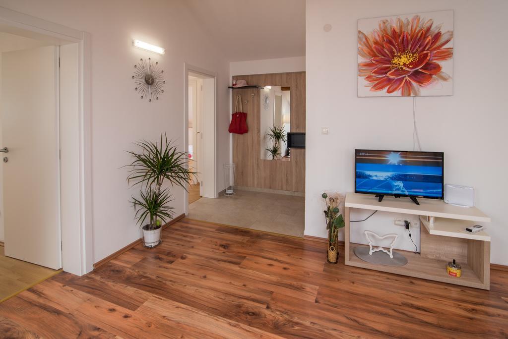 קרק Apartman Marinko מראה חיצוני תמונה