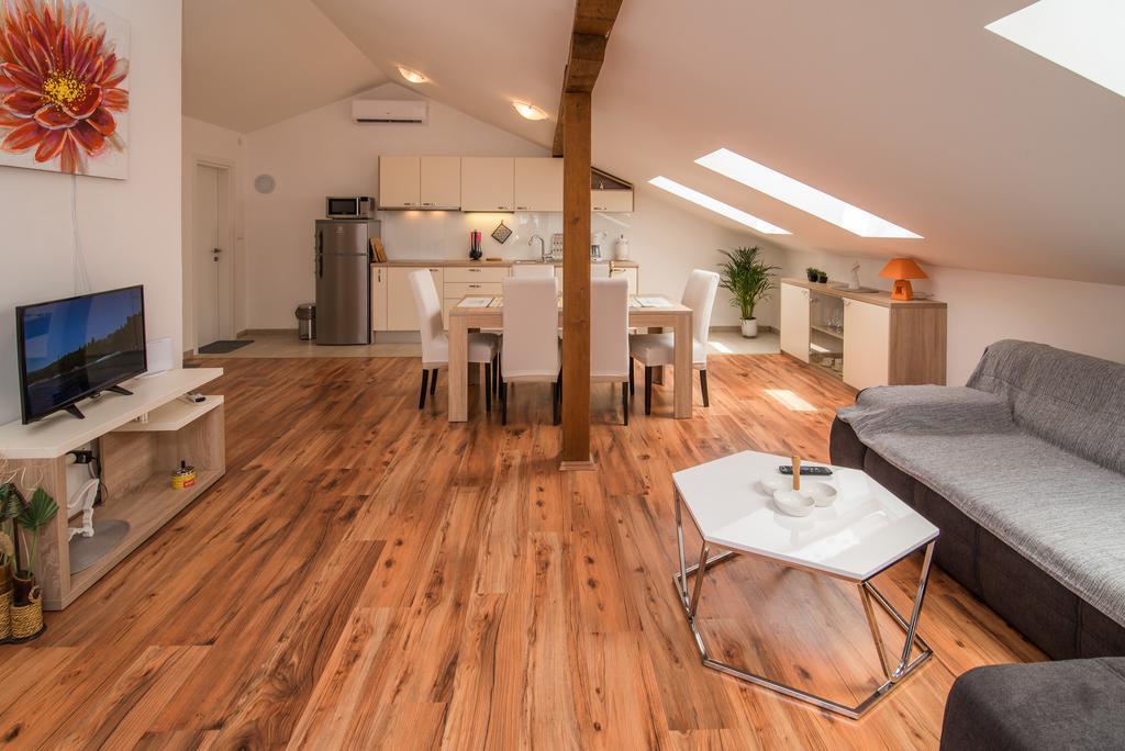 קרק Apartman Marinko מראה חיצוני תמונה